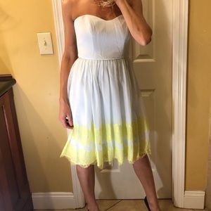 David’s Bridal NWT strapless dress Size 4